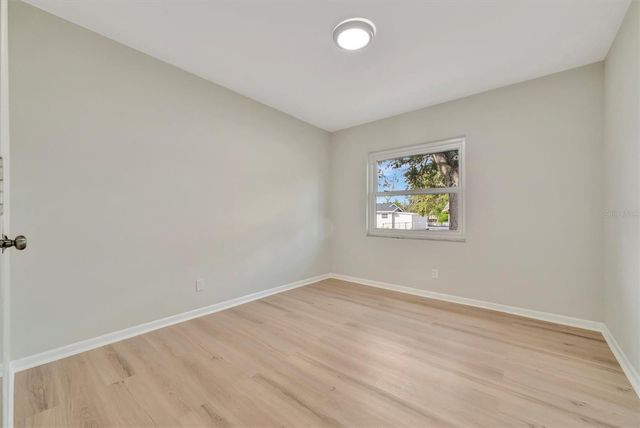 2003 E HANNA AVENUE, Tampa, FL 33610