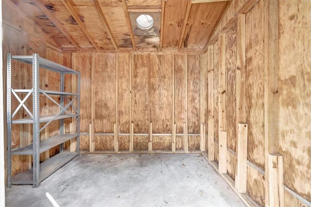 2003 E HANNA AVENUE, Tampa, FL 33610