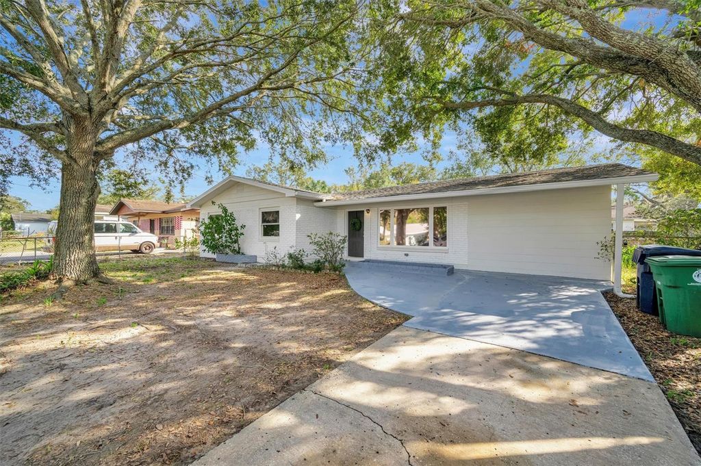 2003 E HANNA AVENUE, Tampa, FL 33610