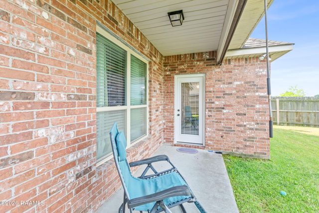 107 Green Mountain Ridge Street, Youngsville, LA 70592