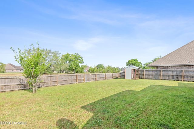 107 Green Mountain Ridge Street, Youngsville, LA 70592