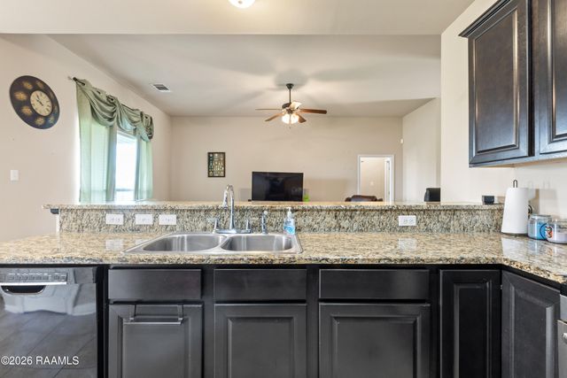 107 Green Mountain Ridge Street, Youngsville, LA 70592