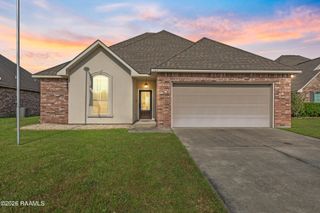 107 Green Mountain Ridge Street, Youngsville, LA 70592