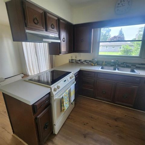 407 W Clara Street, Linwood, MI 48634