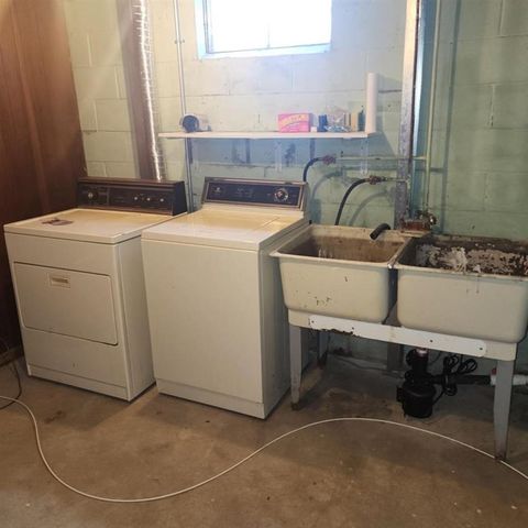 407 W Clara Street, Linwood, MI 48634