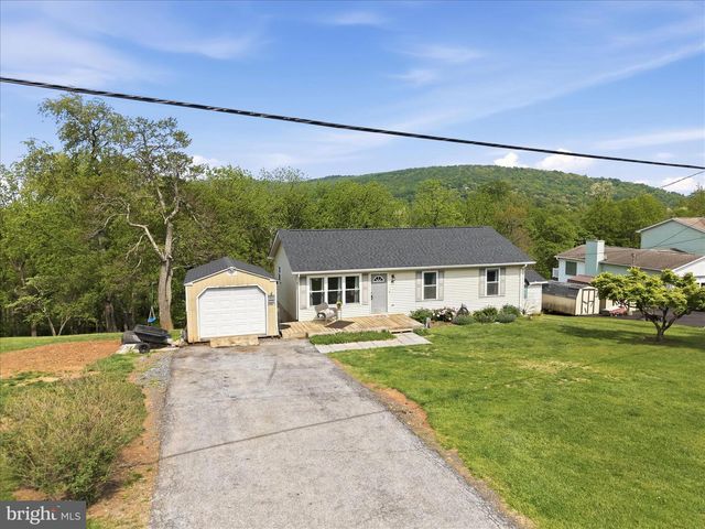 91 GRANNY SMITH RD, Linden, VA 22642