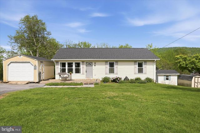 91 GRANNY SMITH RD, Linden, VA 22642