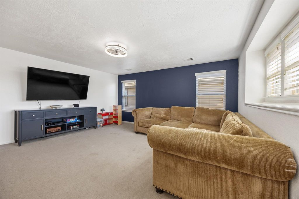 Image 15 of property listing at 24006 Eagle Sage Lane, Katy, TX 77493