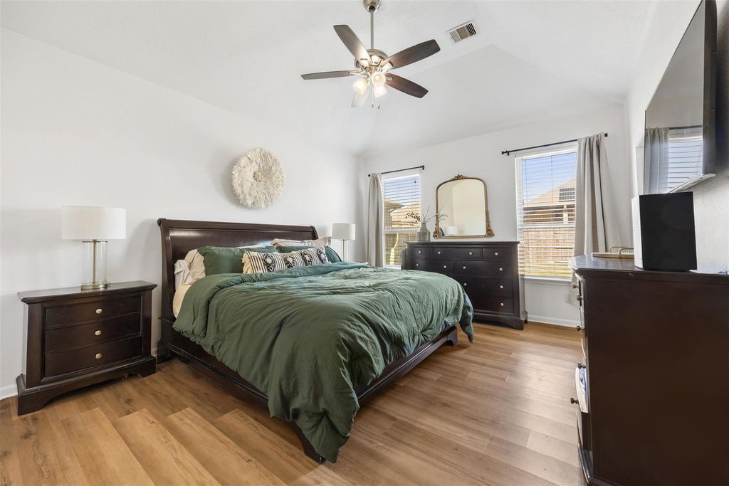 Image 16 of property listing at 24006 Eagle Sage Lane, Katy, TX 77493