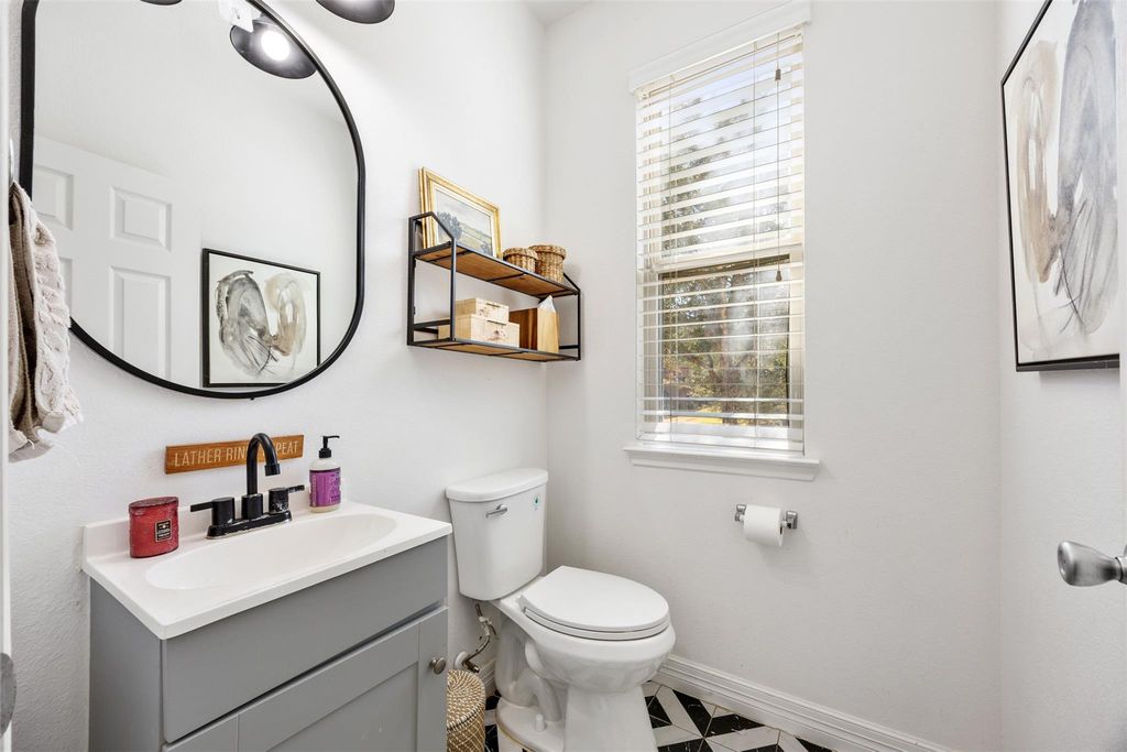 Image 6 of property listing at 24006 Eagle Sage Lane, Katy, TX 77493