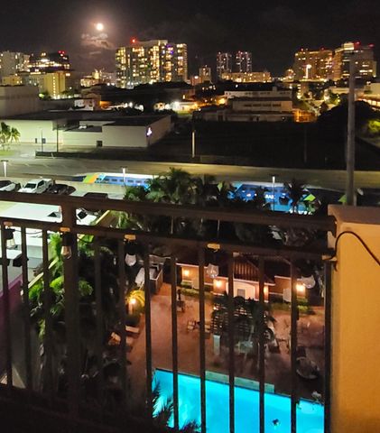 616 Clearwater Park Road Apt 812, West Palm Beach, FL 33401