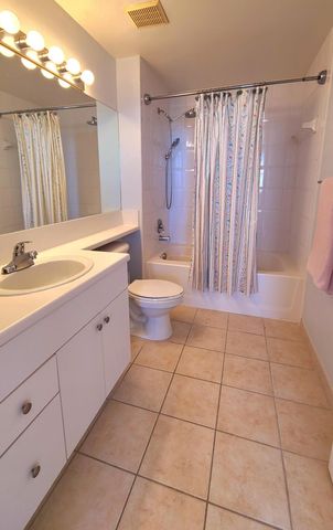 616 Clearwater Park Road Apt 812, West Palm Beach, FL 33401