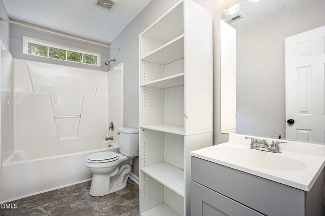 170 River Hills Drive, Clayton, NC 27527