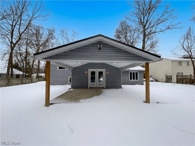 32847 Redwood Boulevard, Avon Lake, OH 44012