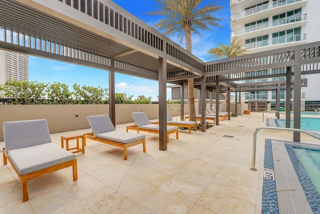 3100 N Ocean Drive 704, Riviera Beach, FL 33404