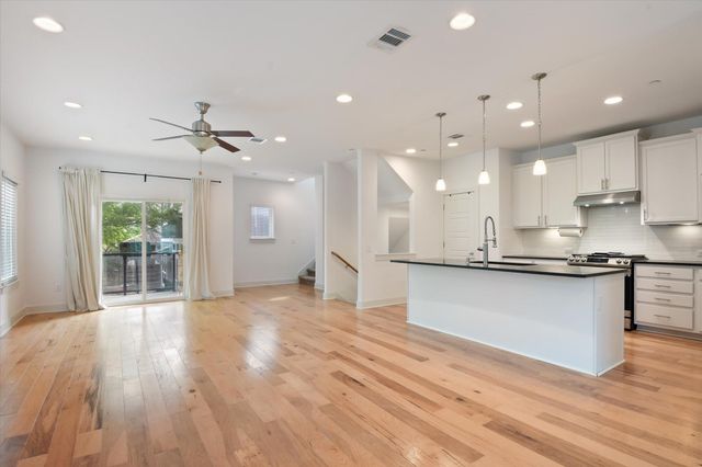 7209 Bassett CT, Austin, TX 78741