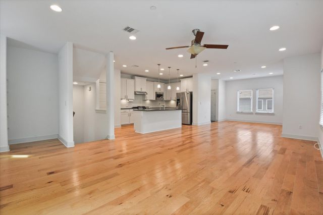 7209 Bassett CT, Austin, TX 78741