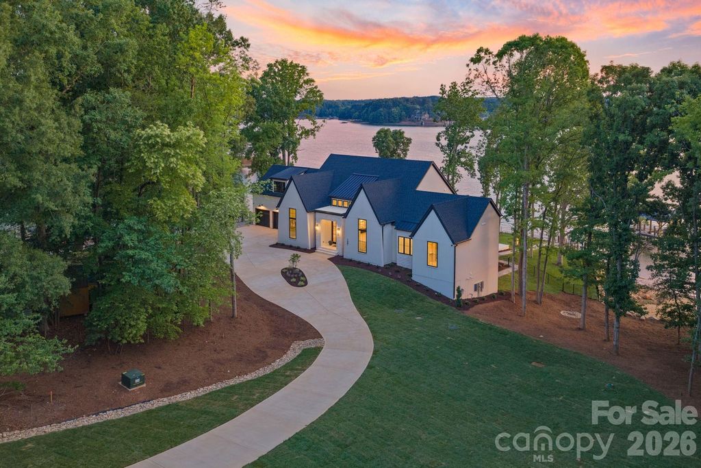 127 Tinker Place, Troutman, NC 28166