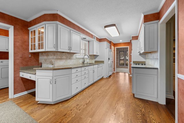 7477 STONE MILL CV, Germantown, TN 38138