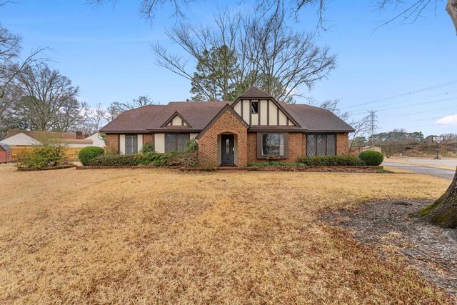 7477 STONE MILL CV, Germantown, TN 38138