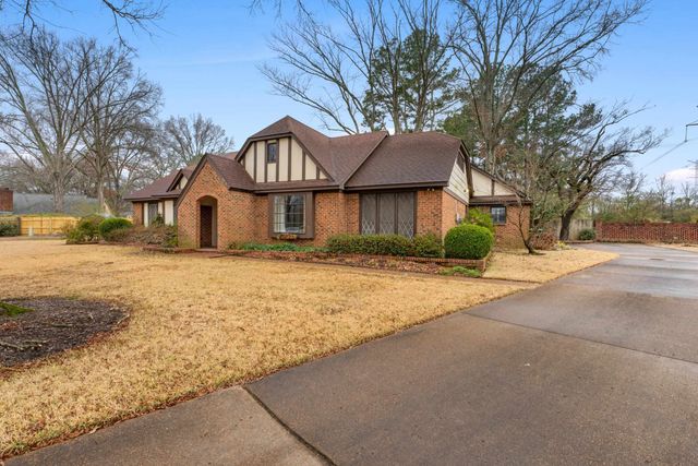 7477 STONE MILL CV, Germantown, TN 38138