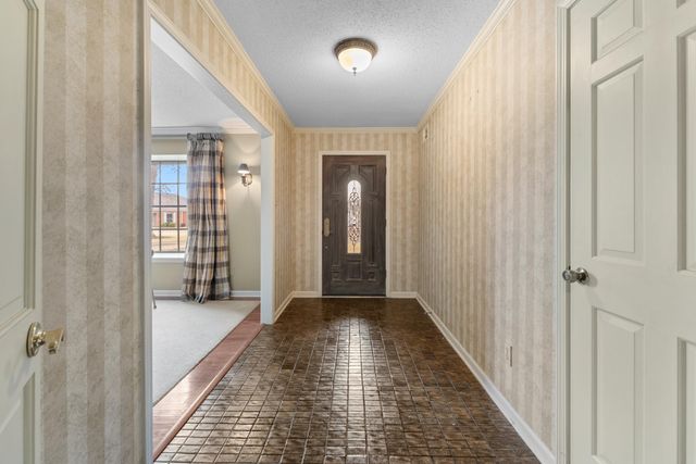 7477 STONE MILL CV, Germantown, TN 38138