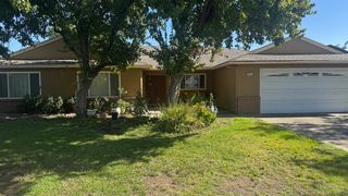 4442 N Hacienda Drive, Fresno, CA 93705
