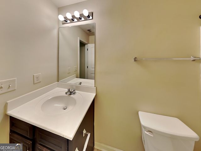 759 Rolling Downs Drive, Loganville, GA 30052