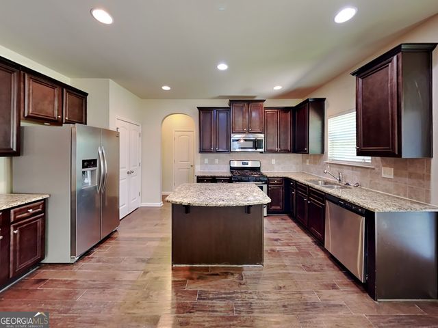 759 Rolling Downs Drive, Loganville, GA 30052