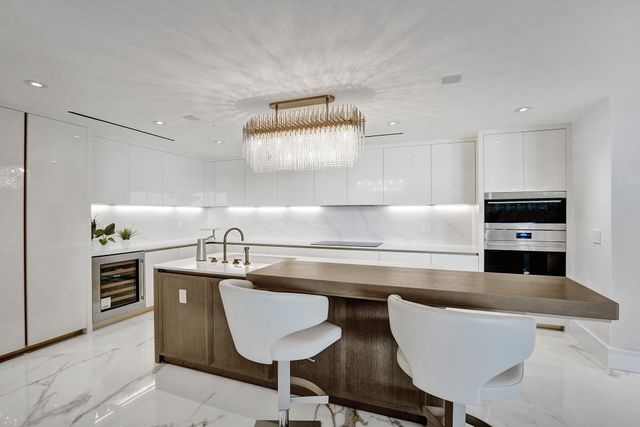 525 N Fort Lauderdale Beach Boulevard 703, Fort Lauderdale, FL 33304