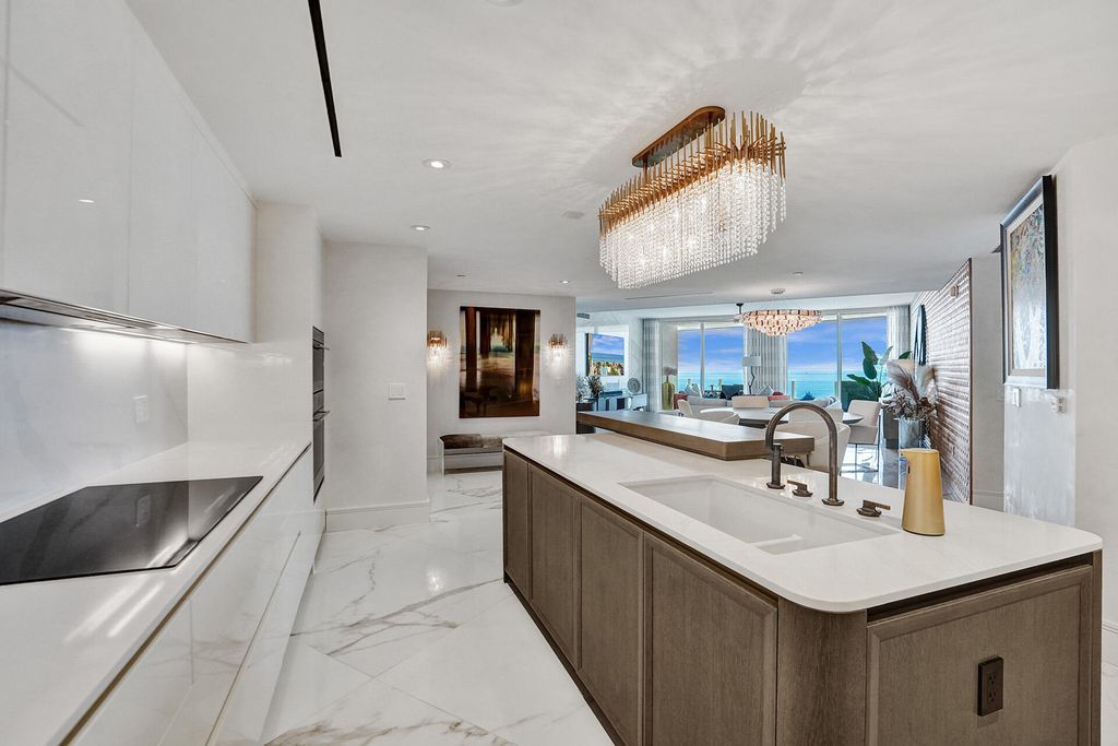 525 N Fort Lauderdale Beach Boulevard 703, Fort Lauderdale, FL 33304