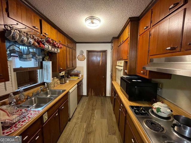 2779 Cascade Road SW, Atlanta, GA 30311