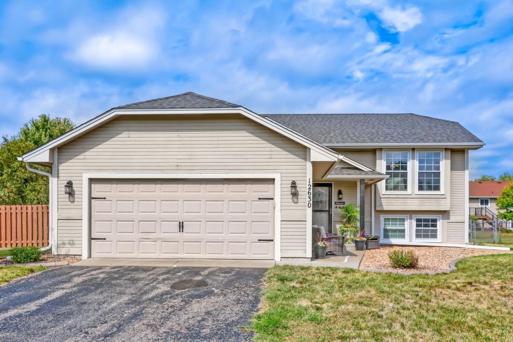 12630 92nd Avenue N, Maple Grove, MN 55369 — exterior