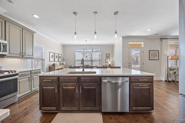 7604 Summerdawn Drive, Owens Cross Roads, AL 35763