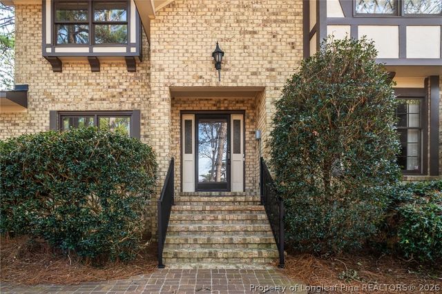 6821 Thames Drive, Fayetteville, NC 28306