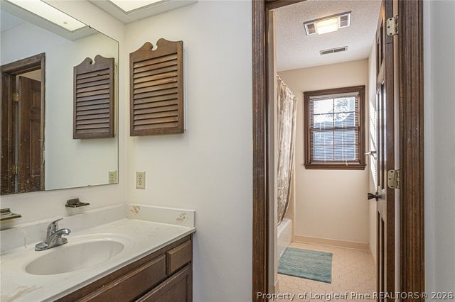 6821 Thames Drive, Fayetteville, NC 28306