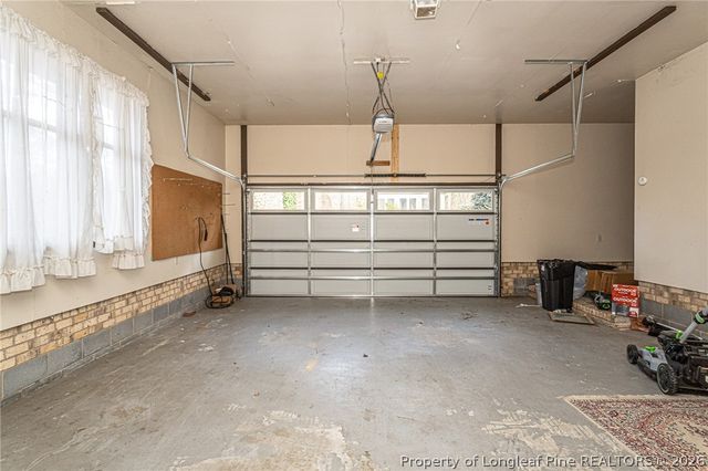 6821 Thames Drive, Fayetteville, NC 28306