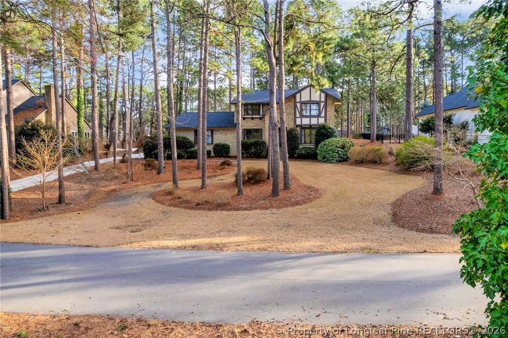 6821 Thames Drive, Fayetteville, NC 28306