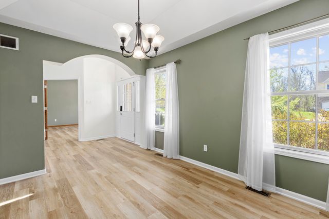 243 Eagle Ridge Drive, Valparaiso, IN 46385