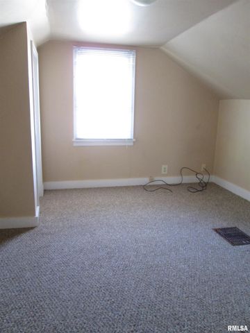 730 S 19TH Street, Quincy, IL 62301