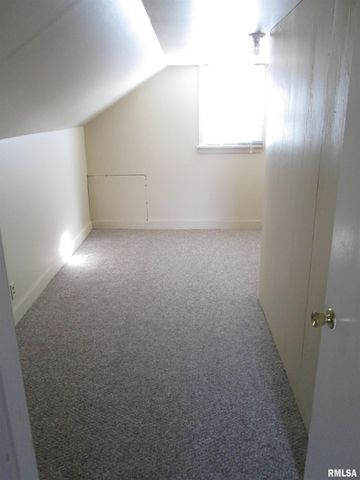 730 S 19TH Street, Quincy, IL 62301