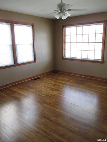 730 S 19TH Street, Quincy, IL 62301