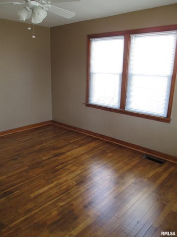 730 S 19TH Street, Quincy, IL 62301