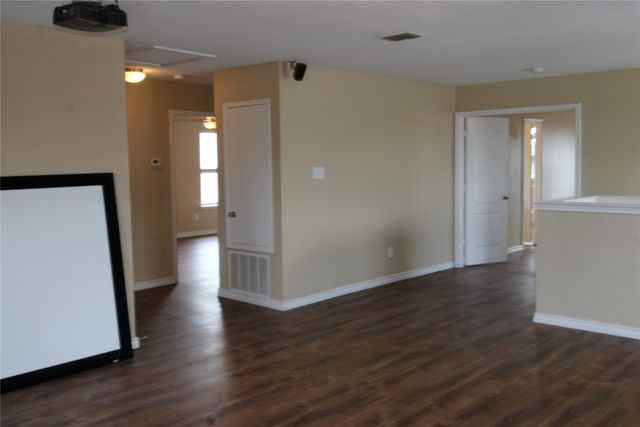 2435 Castle Pines Drive, Burleson, TX 76028