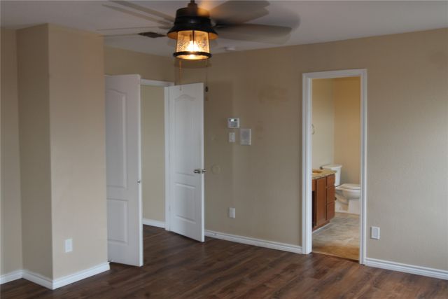 2435 Castle Pines Drive, Burleson, TX 76028
