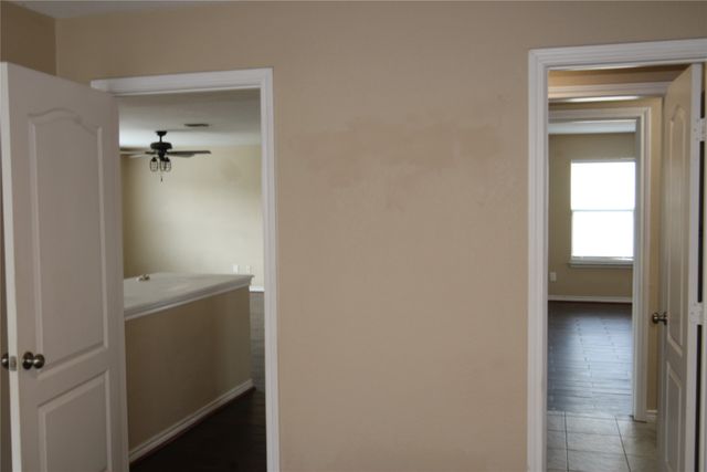 2435 Castle Pines Drive, Burleson, TX 76028