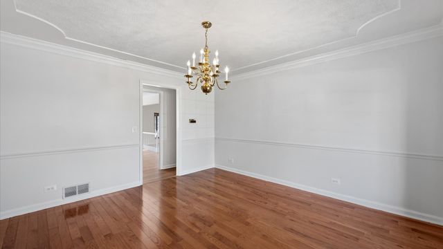 3021 35th Street, Oak Brook, IL 60523