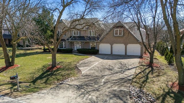 3021 35th Street, Oak Brook, IL 60523