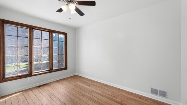 3021 35th Street, Oak Brook, IL 60523