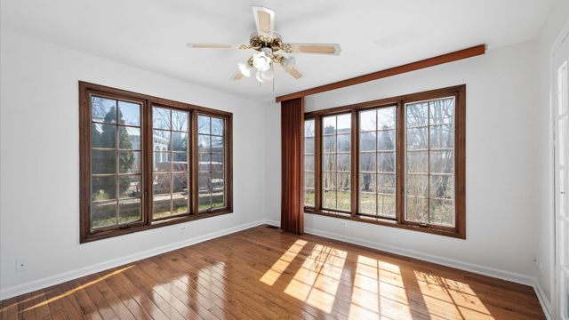 3021 35th Street, Oak Brook, IL 60523